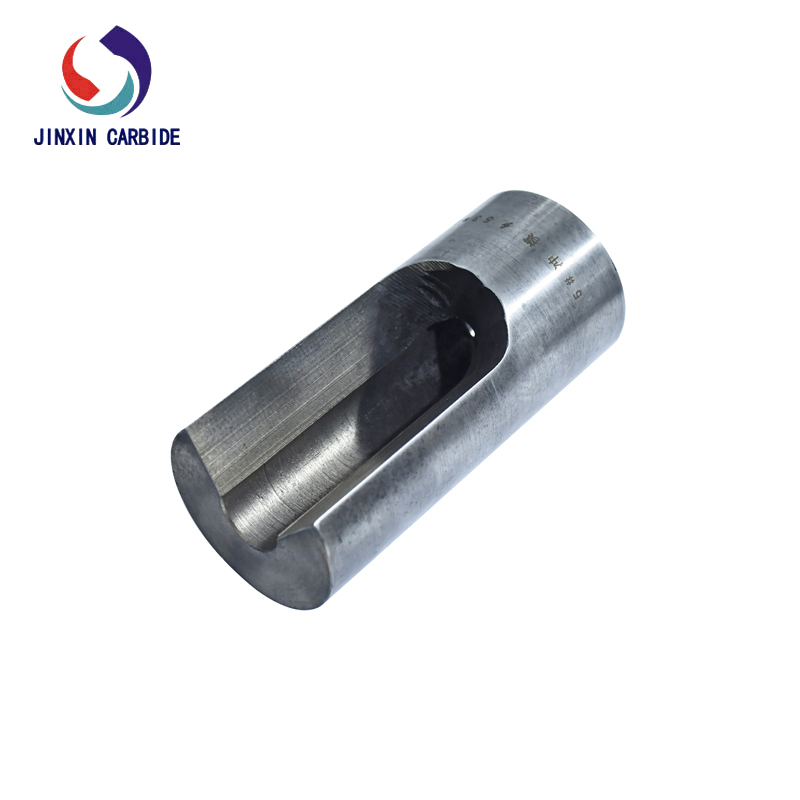 Matrice de métallurgie des poudres de formage d'acier au tungstène non standard pour machine de frappe à froid multi-stations