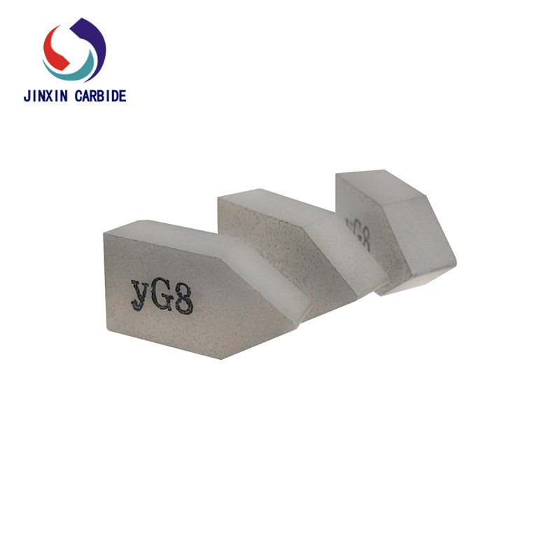 Inserts brasés au carbure de tungstène YG8 C122 pour le tournage de finition de l'acier