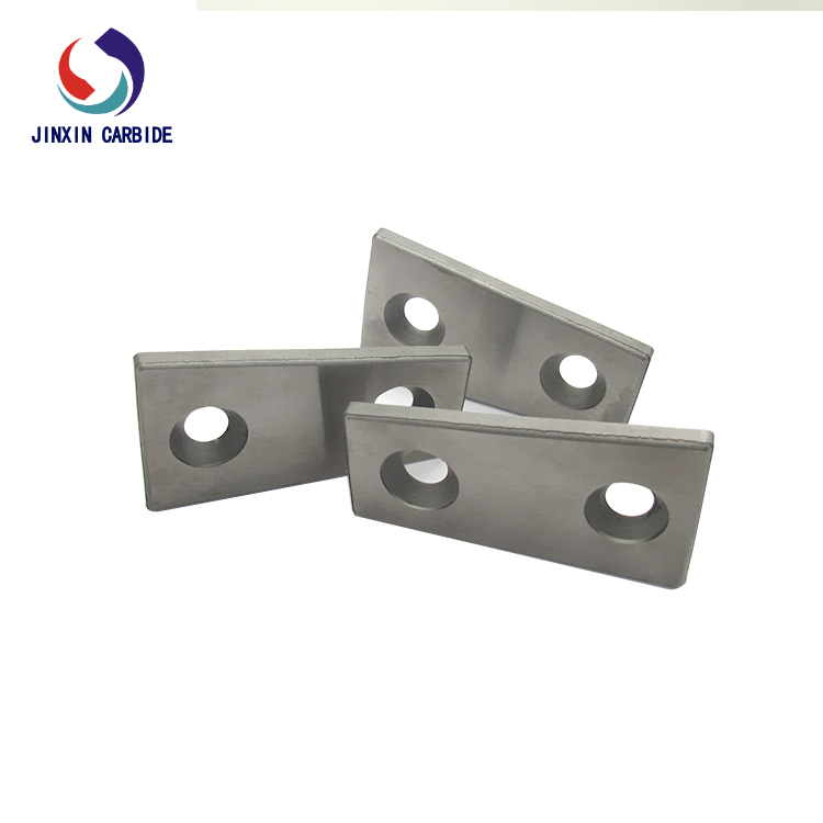 Inserts indexables de tailles personnalisées pour les fabricants de menuiserie