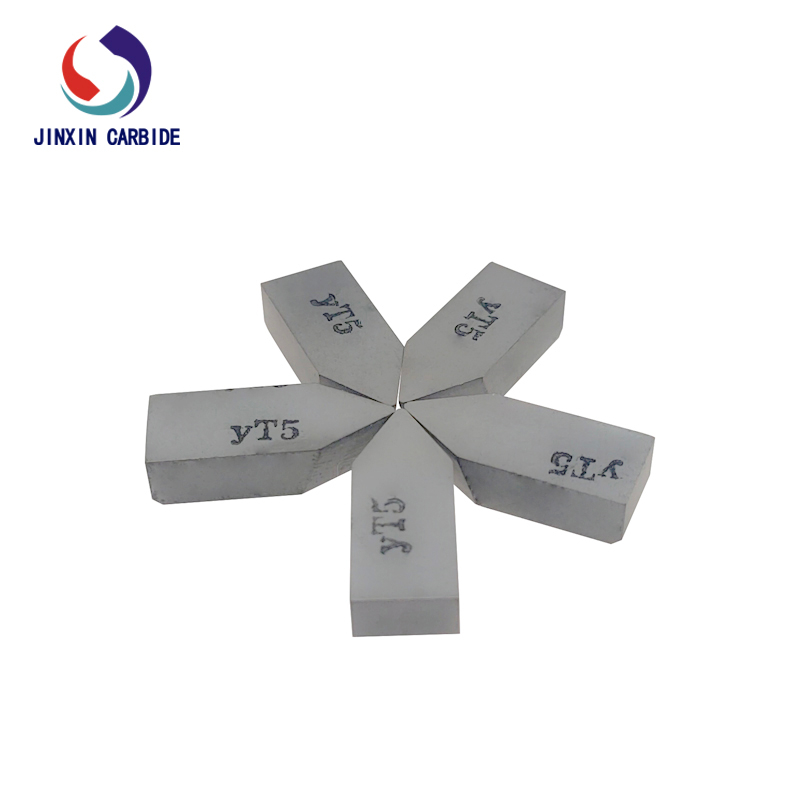 Inserts brasés en carbure de tungstène YT5 C120 pour outils de tournage de tour