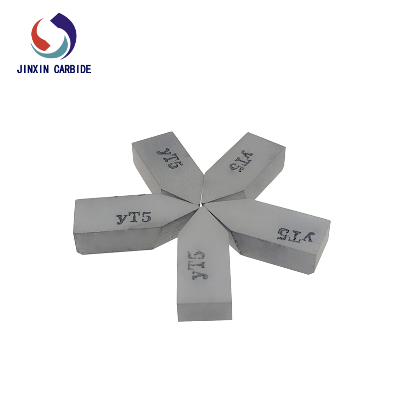 Inserts brasés en carbure de tungstène YT5 C120 pour outils de tournage de tour